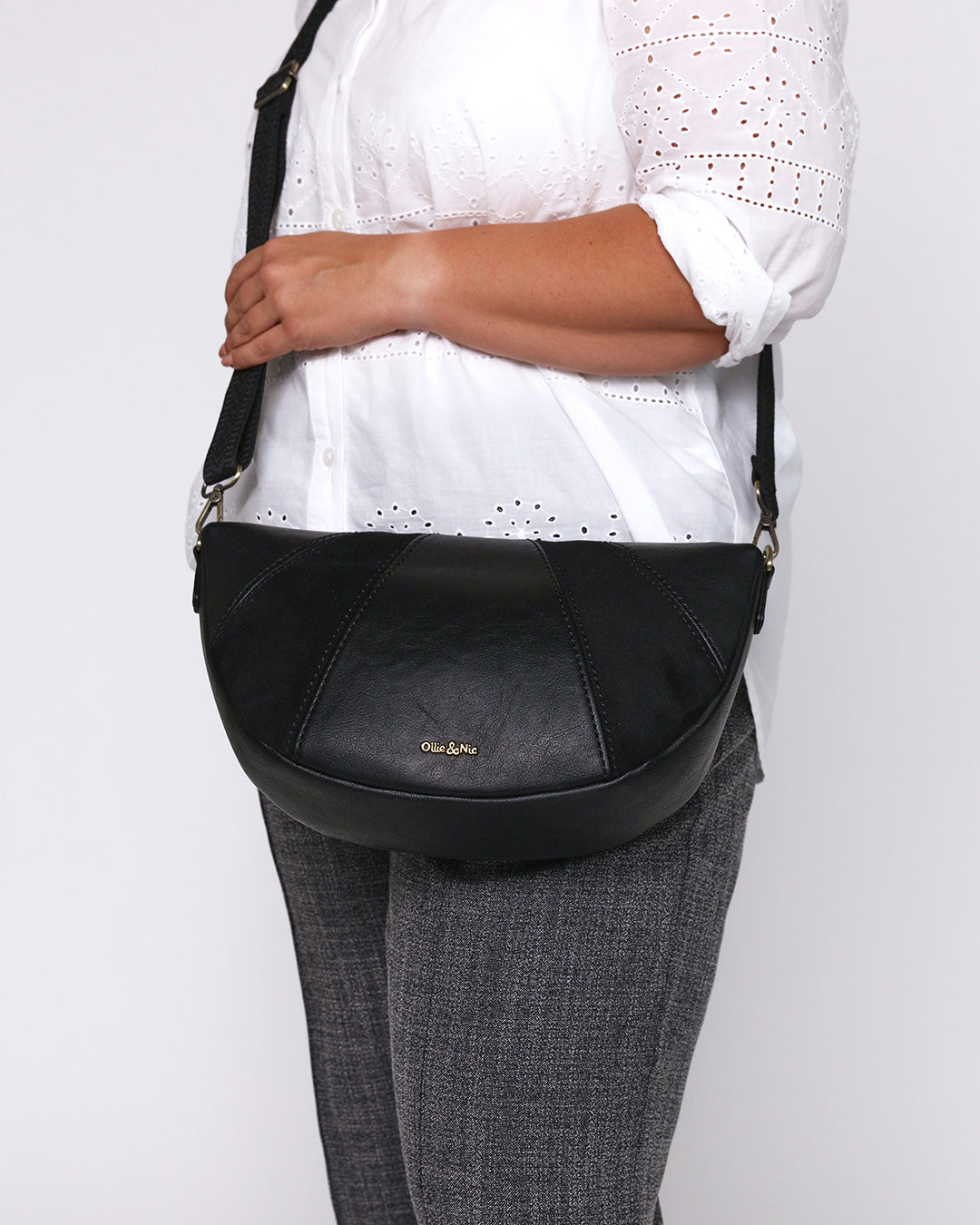 Sophia Curved Crossbody - Black