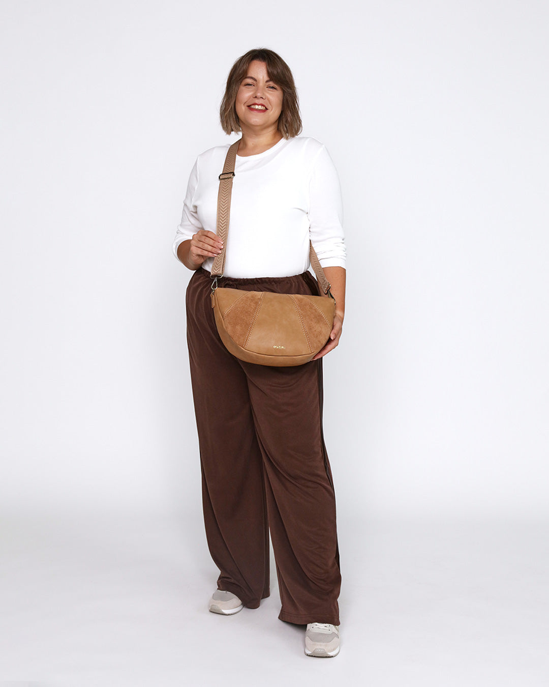 Sophia Curved Crossbody - Caramel