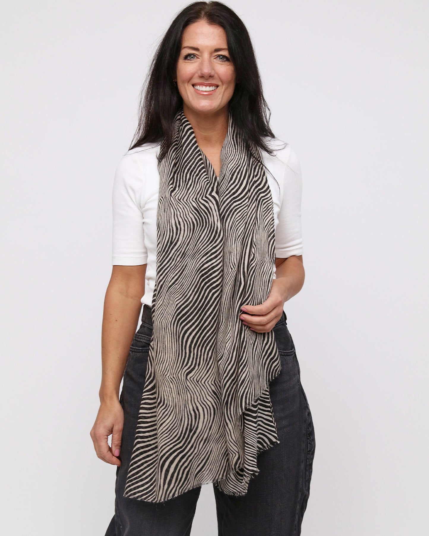 Zelda Scarf - Cream/Black