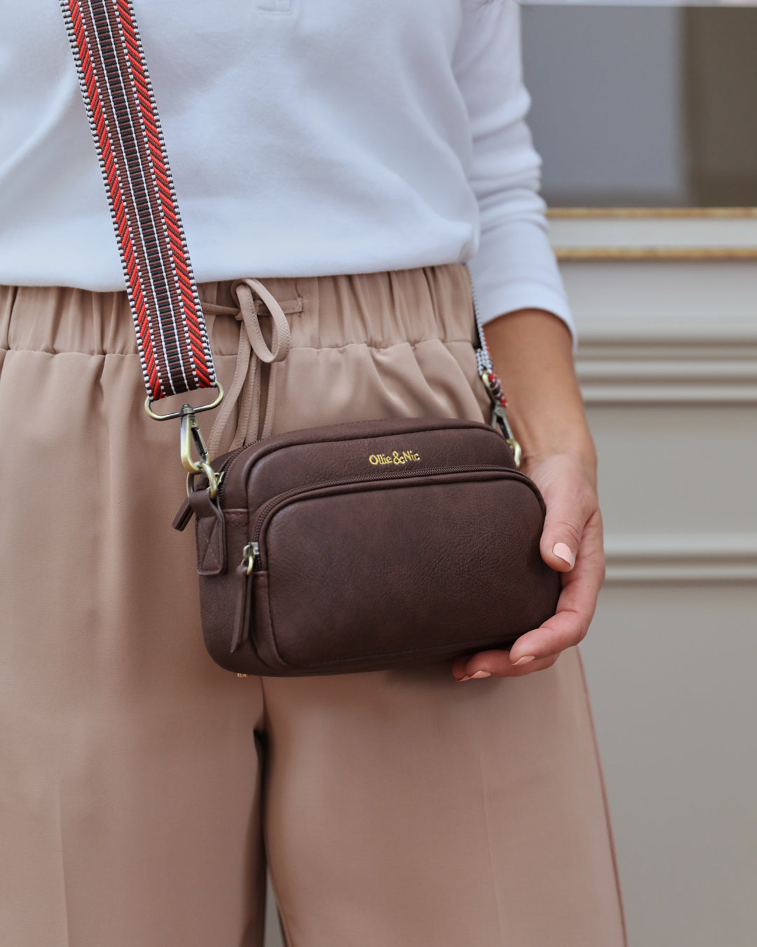 Zoe Crossbody - Chocolate