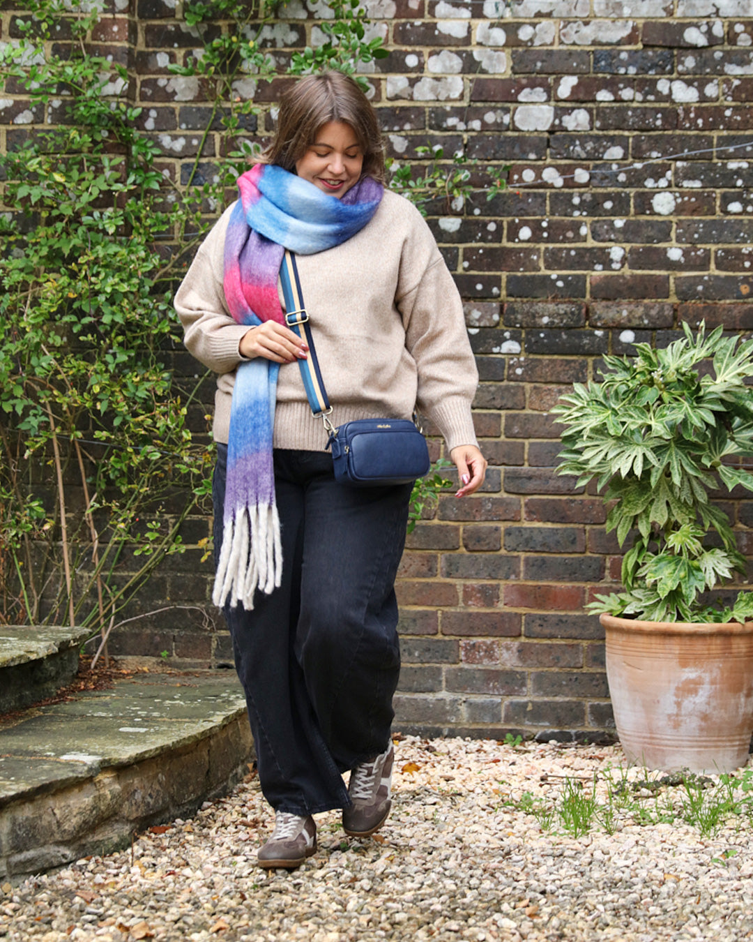 Zoe Crossbody - Navy