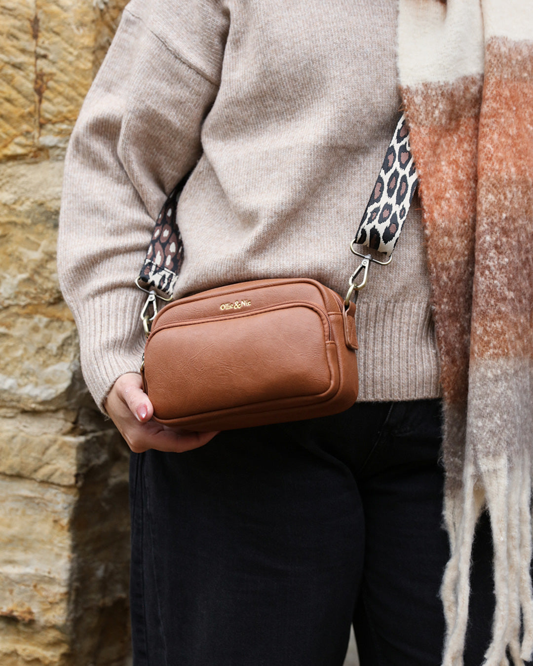 Zoe Crossbody - Tan