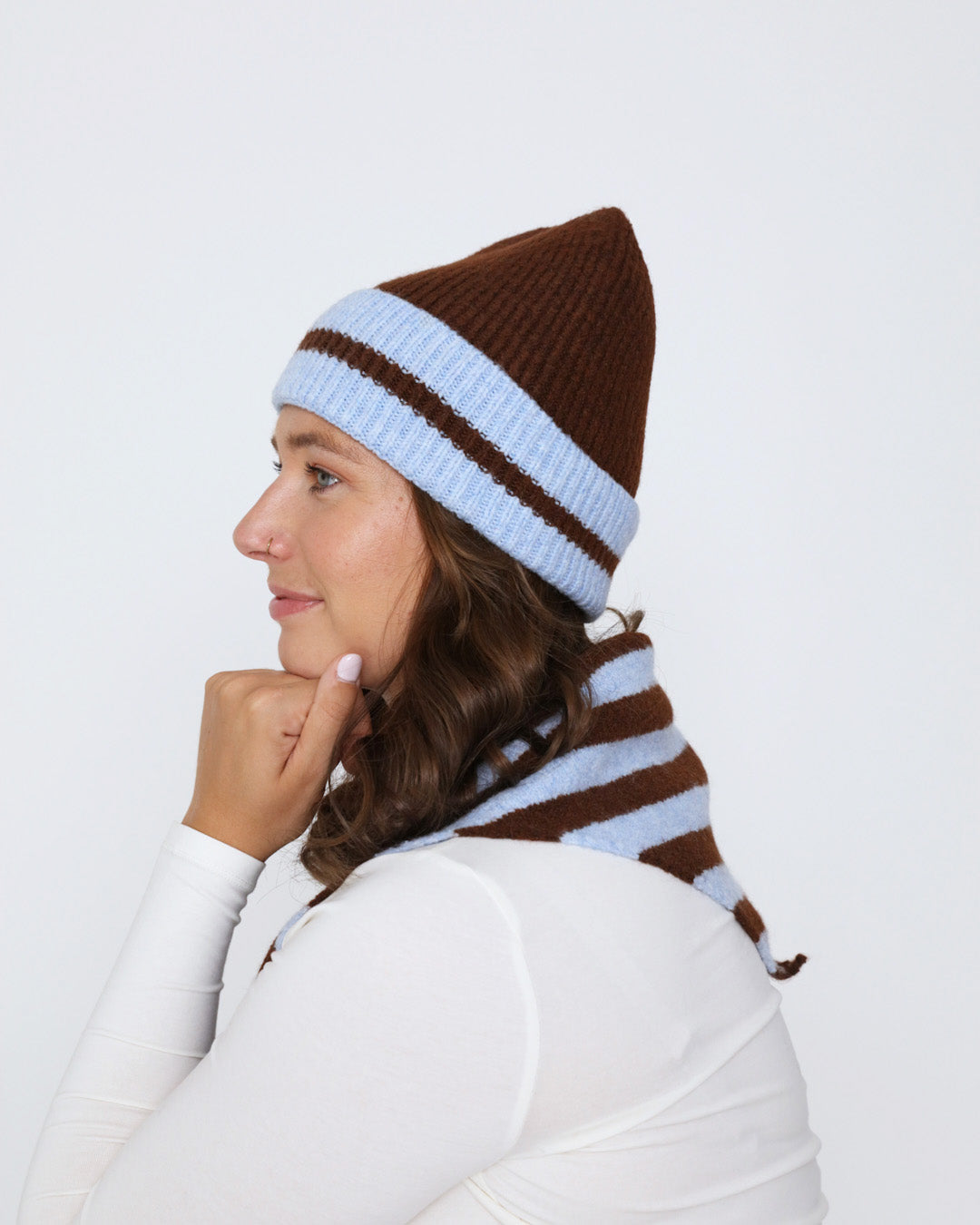 Bess Beanie - Brown/Blue
