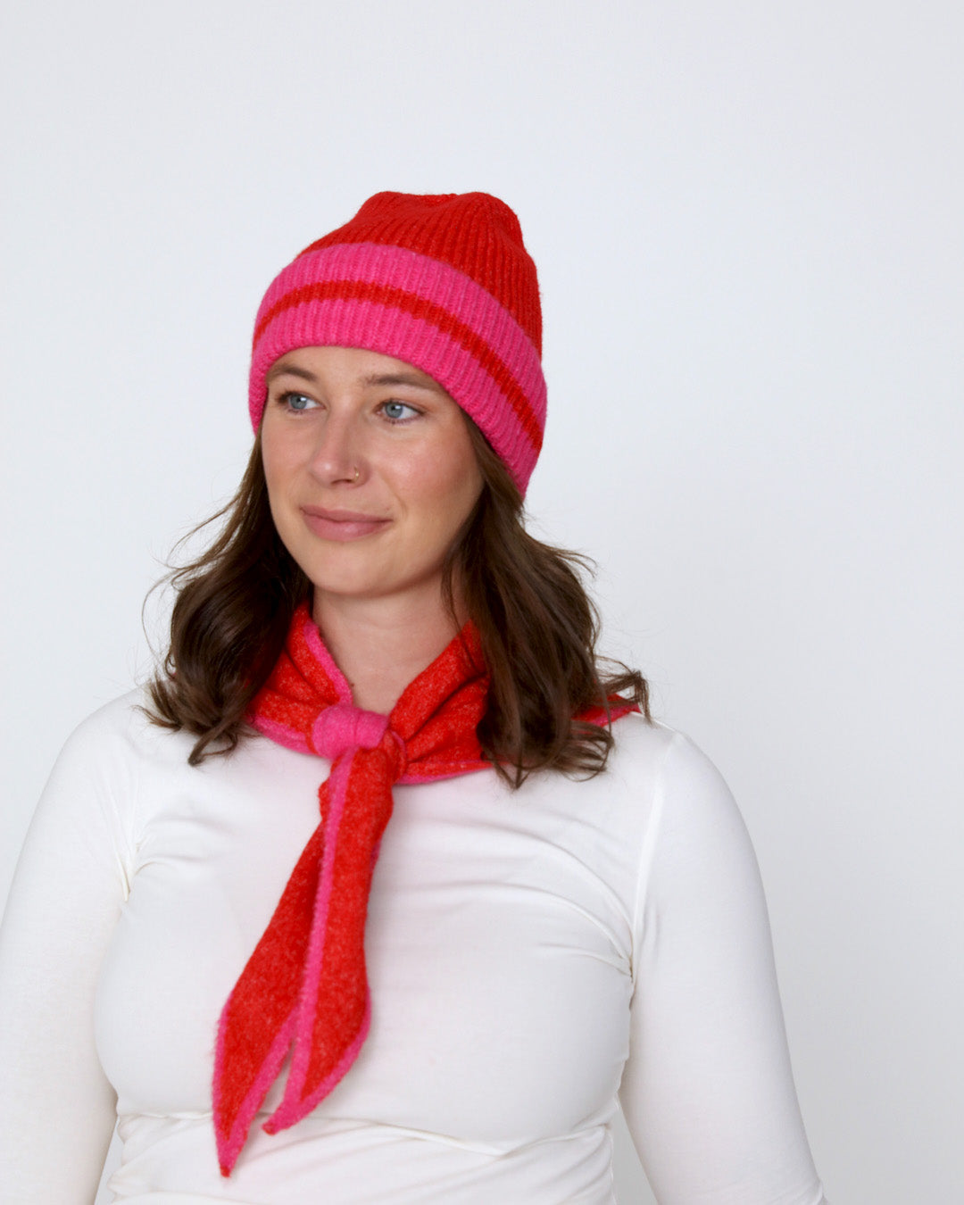 Bess Beanie - Red/Pink